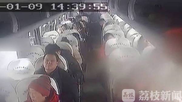 鄭州大巴車租賃，春運(yùn)乘坐大巴車需要注意行車安全